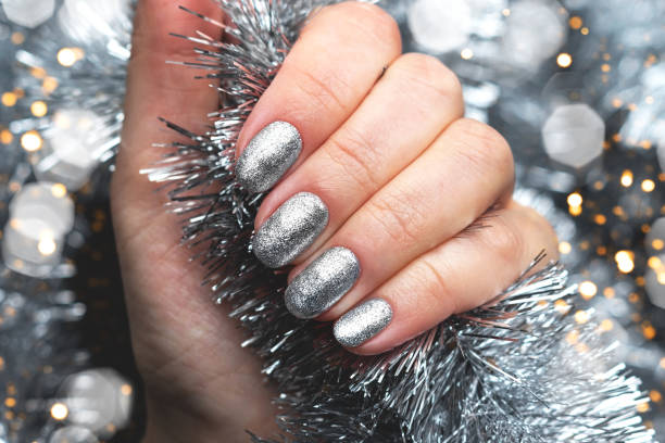 5 Festive Nail Art Ideas for Winter